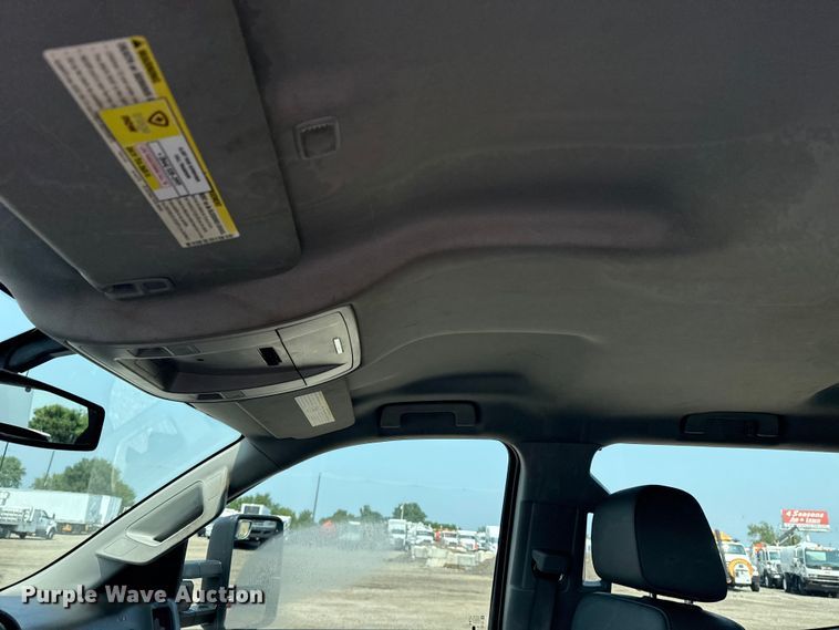 image for item NU9591 2016 Chevrolet Silverado 3500HD Crew Cab utility bed pickup truck