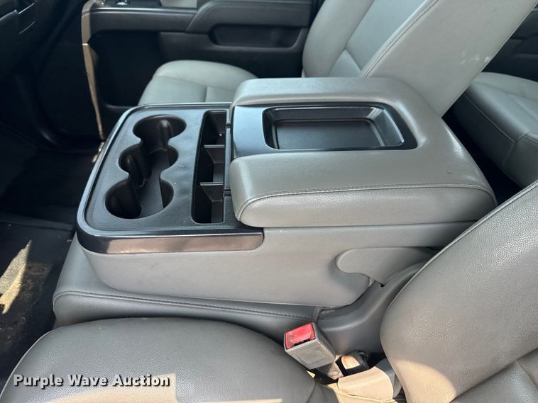 image for item NU9591 2016 Chevrolet Silverado 3500HD Crew Cab utility bed pickup truck