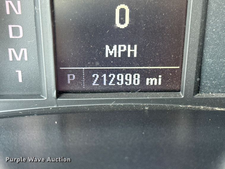 image for item NU9591 2016 Chevrolet Silverado 3500HD Crew Cab utility bed pickup truck