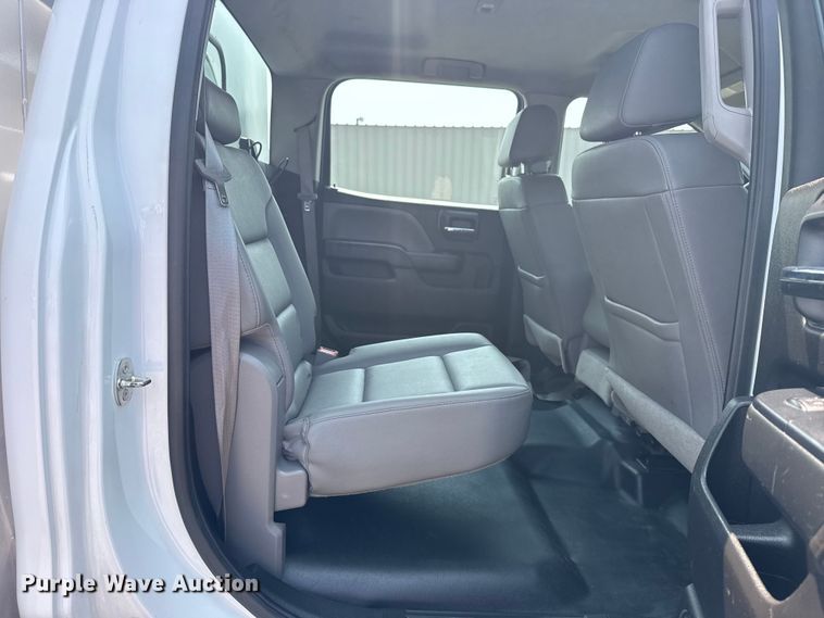 image for item NU9591 2016 Chevrolet Silverado 3500HD Crew Cab utility bed pickup truck