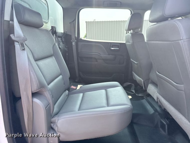 image for item NU9591 2016 Chevrolet Silverado 3500HD Crew Cab utility bed pickup truck