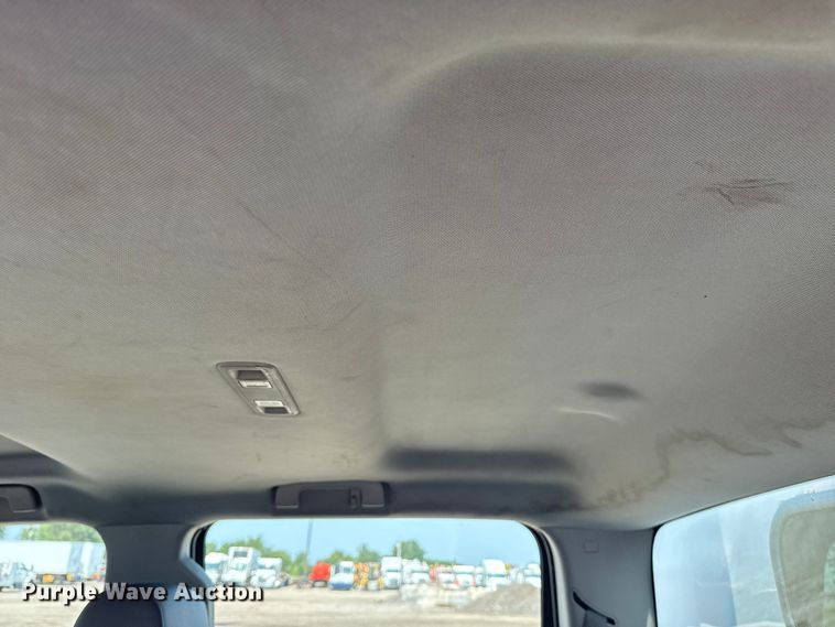 image for item NU9591 2016 Chevrolet Silverado 3500HD Crew Cab utility bed pickup truck