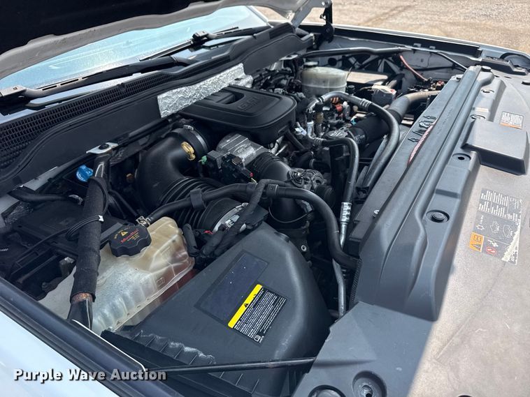 image for item NU9591 2016 Chevrolet Silverado 3500HD Crew Cab utility bed pickup truck