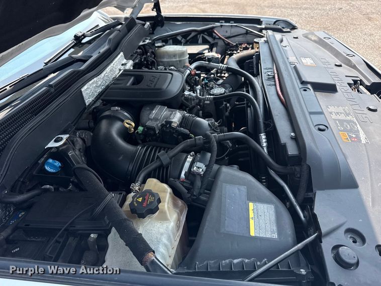 image for item NU9591 2016 Chevrolet Silverado 3500HD Crew Cab utility bed pickup truck