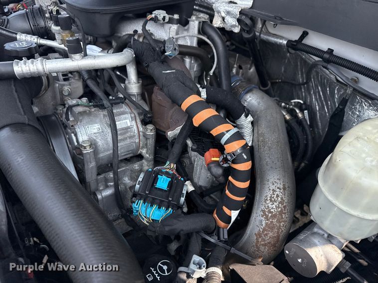 image for item NU9591 2016 Chevrolet Silverado 3500HD Crew Cab utility bed pickup truck