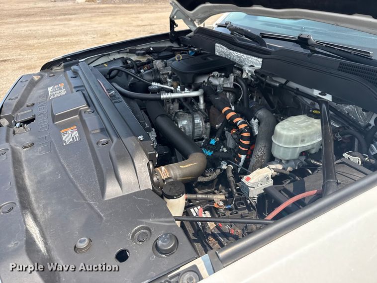 image for item NU9591 2016 Chevrolet Silverado 3500HD Crew Cab utility bed pickup truck