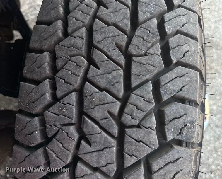 image for item NU9591 2016 Chevrolet Silverado 3500HD Crew Cab utility bed pickup truck