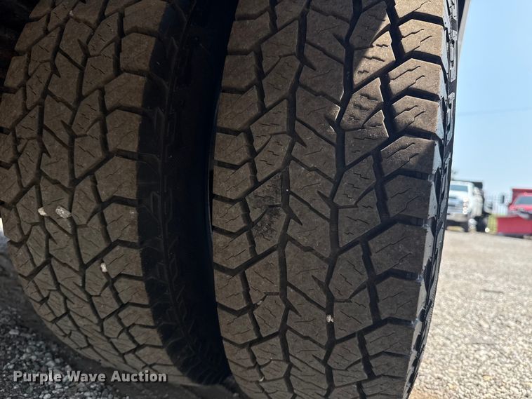 image for item NU9591 2016 Chevrolet Silverado 3500HD Crew Cab utility bed pickup truck