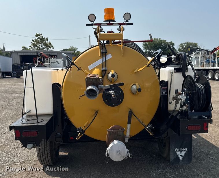 image for item NU9593 2023 Vermeer LP573XDT vacuum excavator