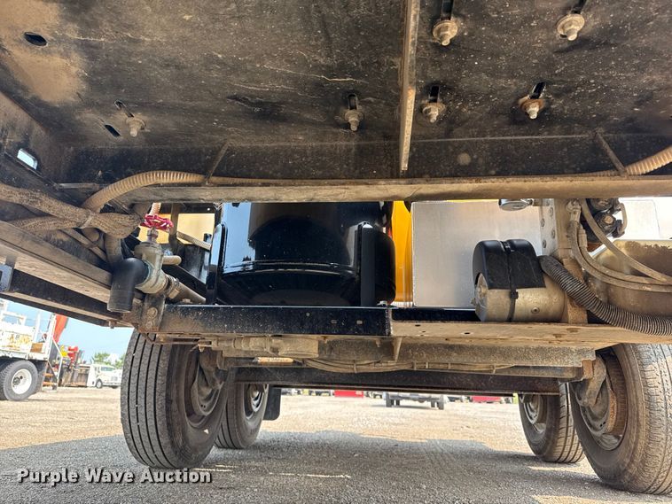 image for item NU9593 2023 Vermeer LP573XDT vacuum excavator