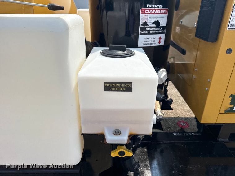 image for item NU9593 2023 Vermeer LP573XDT vacuum excavator