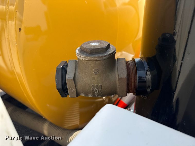 image for item NU9593 2023 Vermeer LP573XDT vacuum excavator