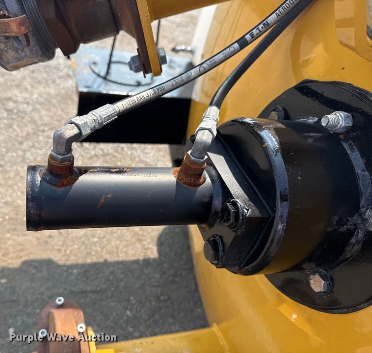 image for item NU9593 2023 Vermeer LP573XDT vacuum excavator