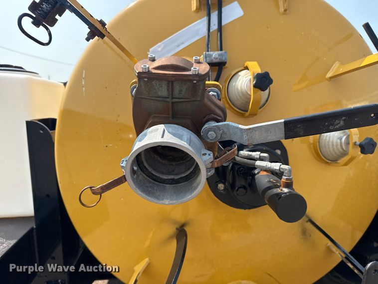 image for item NU9593 2023 Vermeer LP573XDT vacuum excavator