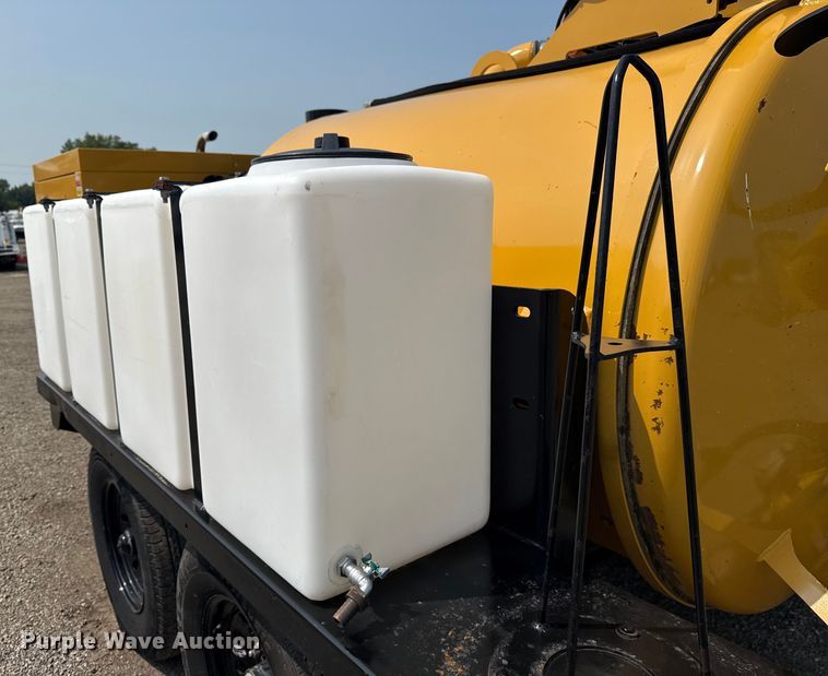 image for item NU9593 2023 Vermeer LP573XDT vacuum excavator