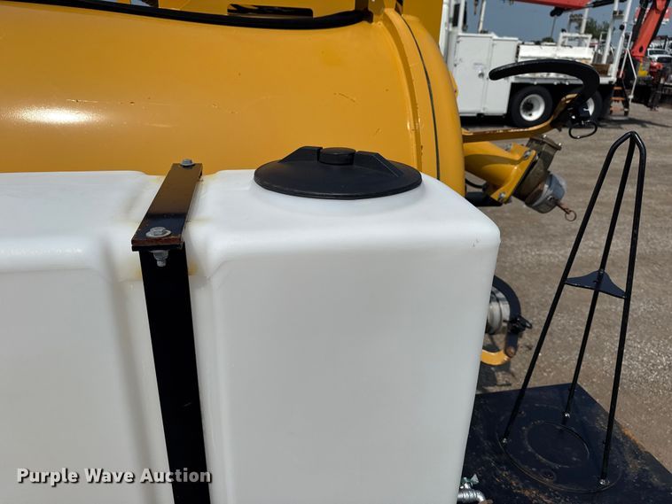 image for item NU9593 2023 Vermeer LP573XDT vacuum excavator