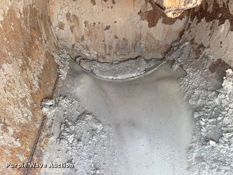 image for item NU9593 2023 Vermeer LP573XDT vacuum excavator