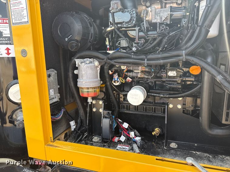 image for item NU9593 2023 Vermeer LP573XDT vacuum excavator