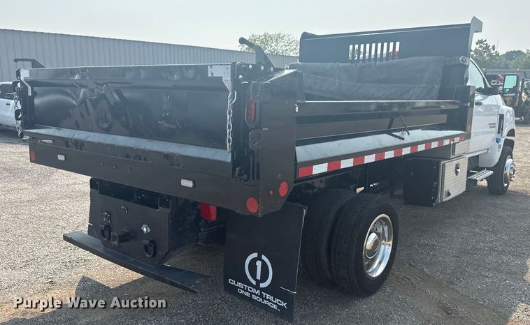image for item NU9595 2022 Chevrolet Silverado 5500HD dump truck