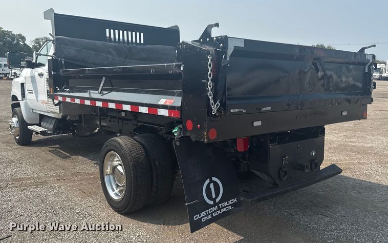 image for item NU9595 2022 Chevrolet Silverado 5500HD dump truck