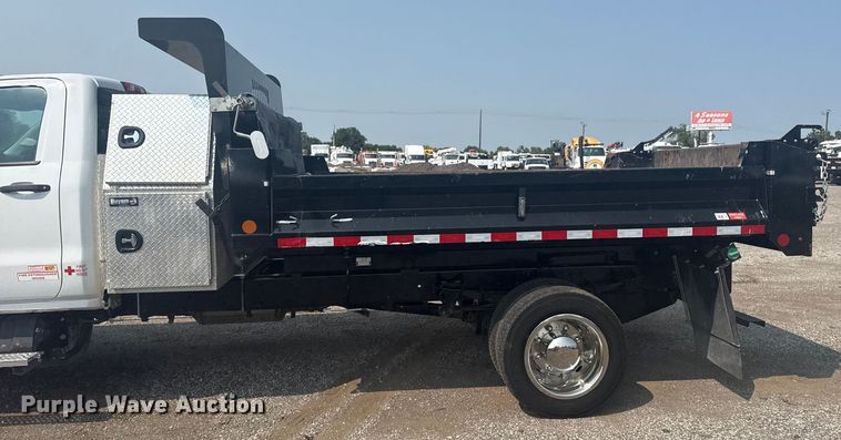 image for item NU9595 2022 Chevrolet Silverado 5500HD dump truck