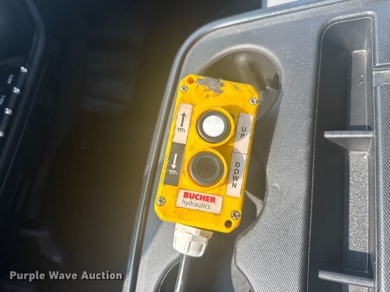 image for item NU9595 2022 Chevrolet Silverado 5500HD dump truck