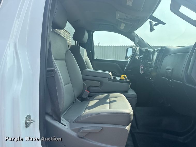 image for item NU9595 2022 Chevrolet Silverado 5500HD dump truck