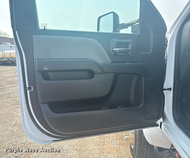 image for item NU9595 2022 Chevrolet Silverado 5500HD dump truck