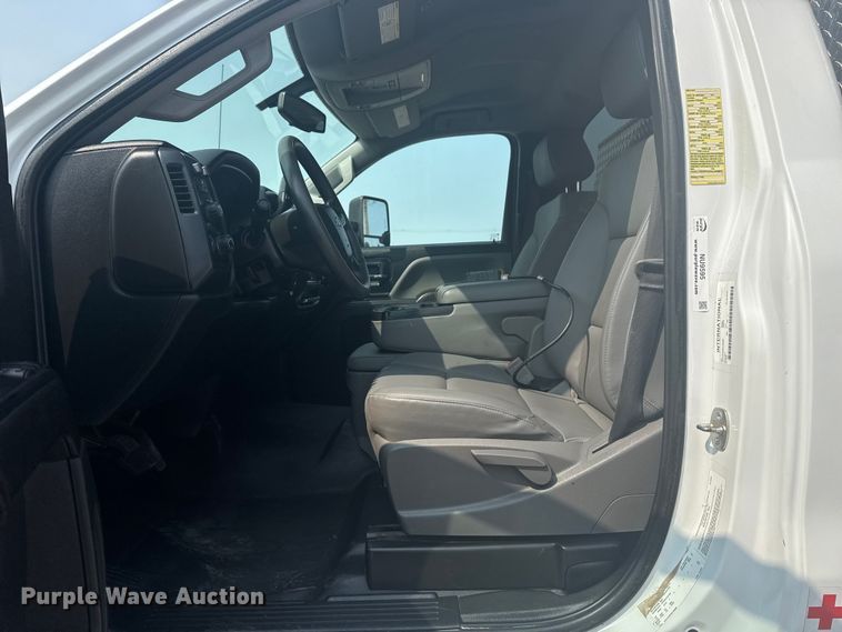 image for item NU9595 2022 Chevrolet Silverado 5500HD dump truck