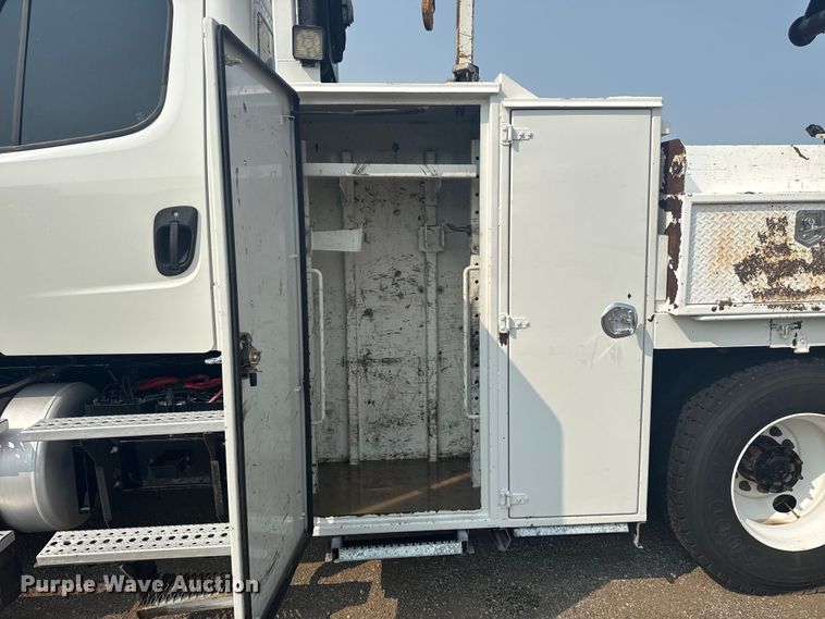 image for item NU9596 2012 Freightliner Business Class M2 crane truck