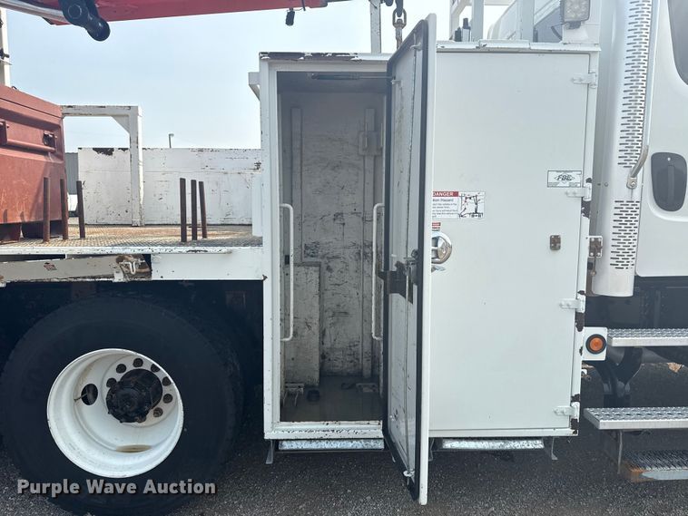 image for item NU9596 2012 Freightliner Business Class M2 crane truck