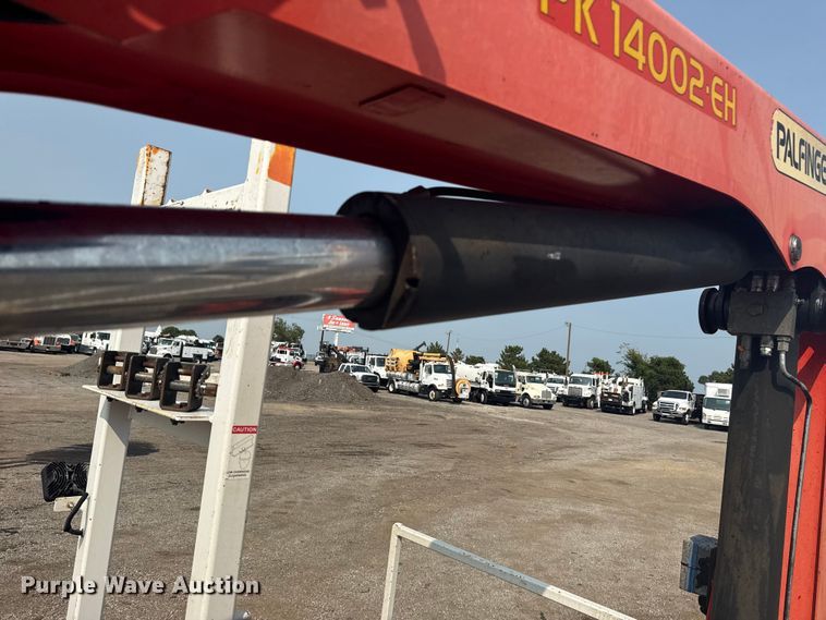 image for item NU9596 2012 Freightliner Business Class M2 crane truck