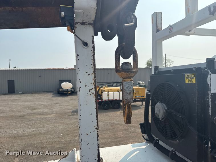 image for item NU9596 2012 Freightliner Business Class M2 crane truck