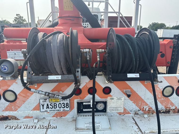 image for item NU9596 2012 Freightliner Business Class M2 crane truck