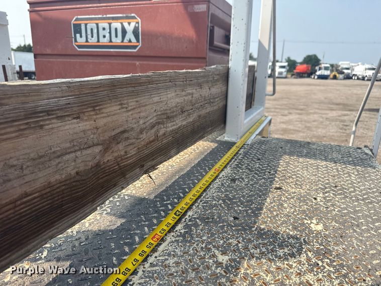 image for item NU9596 2012 Freightliner Business Class M2 crane truck