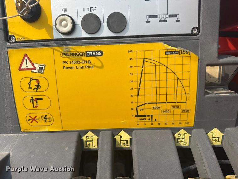 image for item NU9596 2012 Freightliner Business Class M2 crane truck