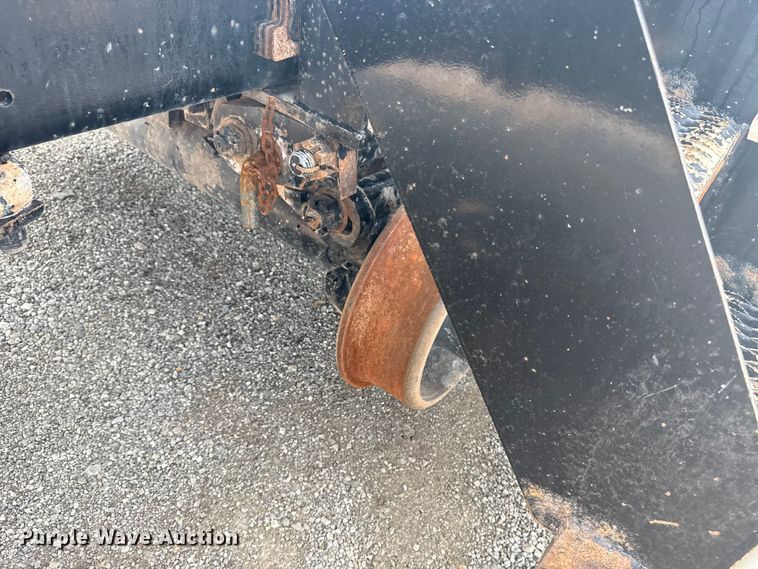 image for item NU9596 2012 Freightliner Business Class M2 crane truck