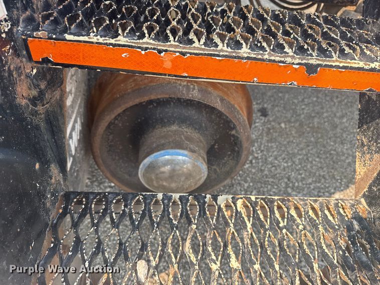 image for item NU9596 2012 Freightliner Business Class M2 crane truck