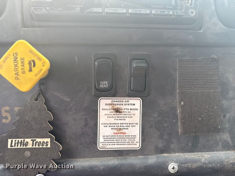 image for item NU9596 2012 Freightliner Business Class M2 crane truck