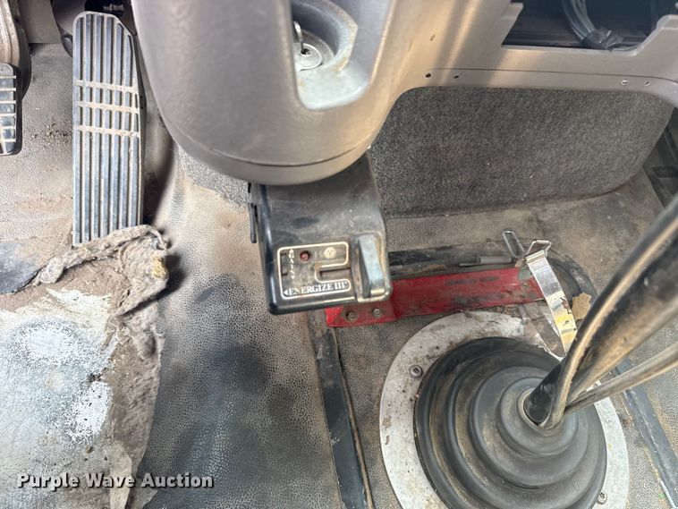 image for item NU9596 2012 Freightliner Business Class M2 crane truck