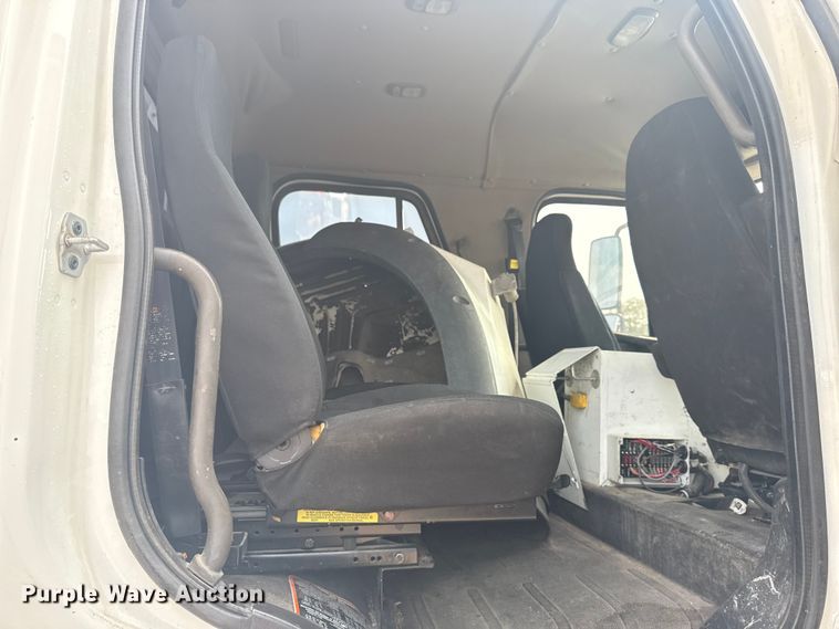 image for item NU9596 2012 Freightliner Business Class M2 crane truck