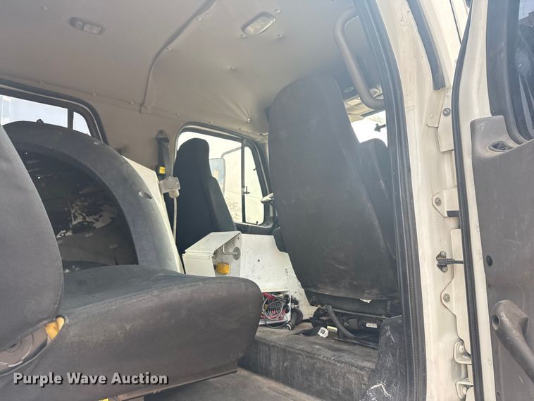 image for item NU9596 2012 Freightliner Business Class M2 crane truck