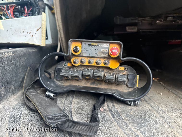 image for item NU9596 2012 Freightliner Business Class M2 crane truck