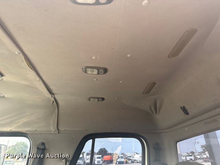 image for item NU9596 2012 Freightliner Business Class M2 crane truck