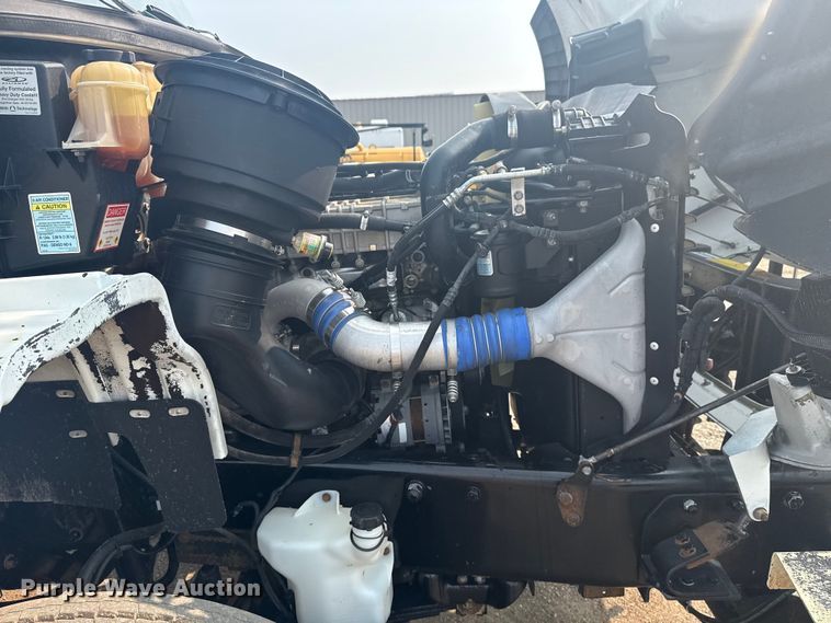 image for item NU9596 2012 Freightliner Business Class M2 crane truck