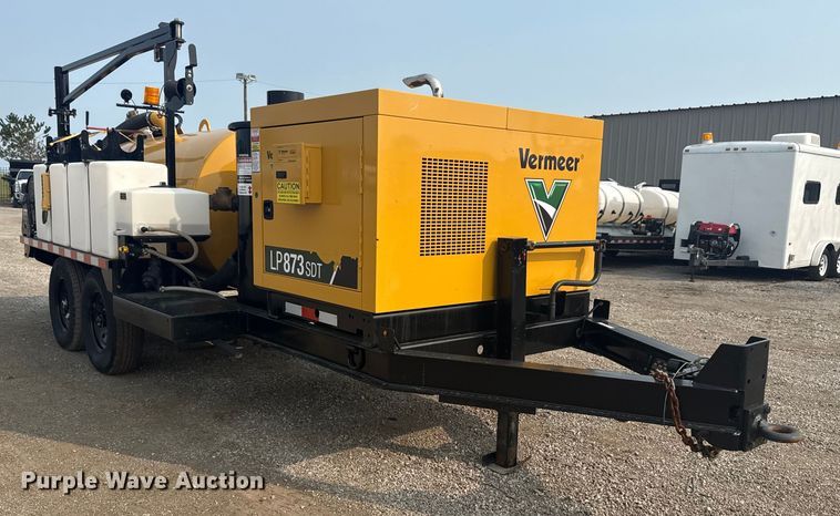 image for item NU9597 2023 Vermeer LP873SDT vacuum excavator