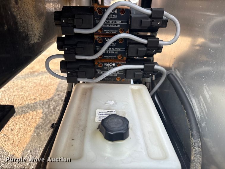 image for item NU9597 2023 Vermeer LP873SDT vacuum excavator