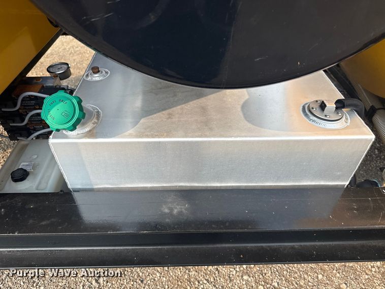 image for item NU9597 2023 Vermeer LP873SDT vacuum excavator