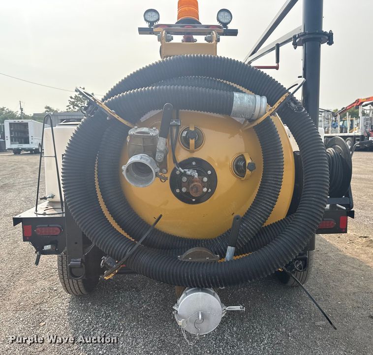 image for item NU9597 2023 Vermeer LP873SDT vacuum excavator