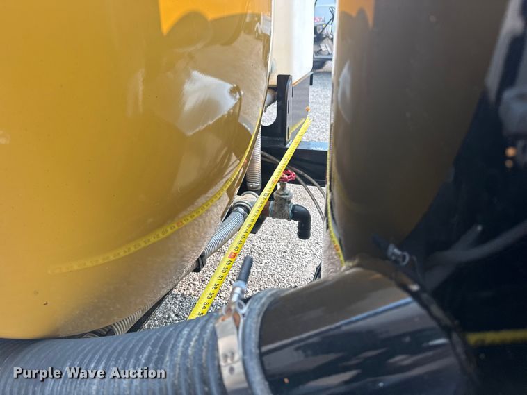 image for item NU9597 2023 Vermeer LP873SDT vacuum excavator